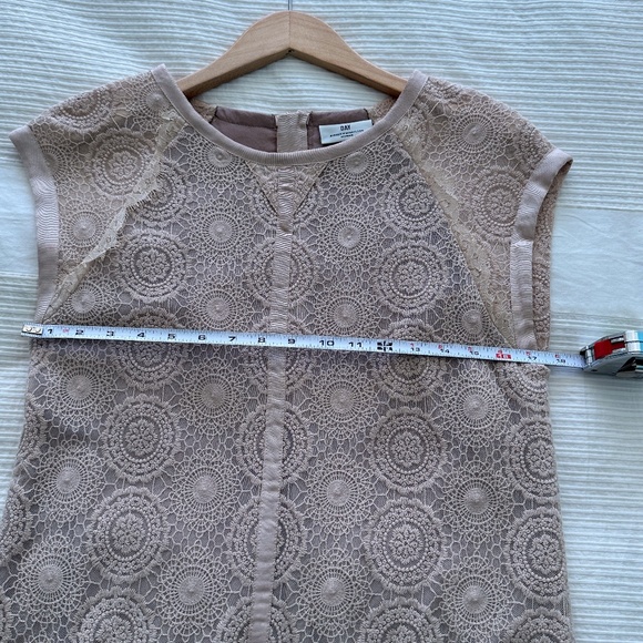 Designer blush lace top with mesh lining by Scandinavian designer -- Medium/38 - Picture 2 of 7